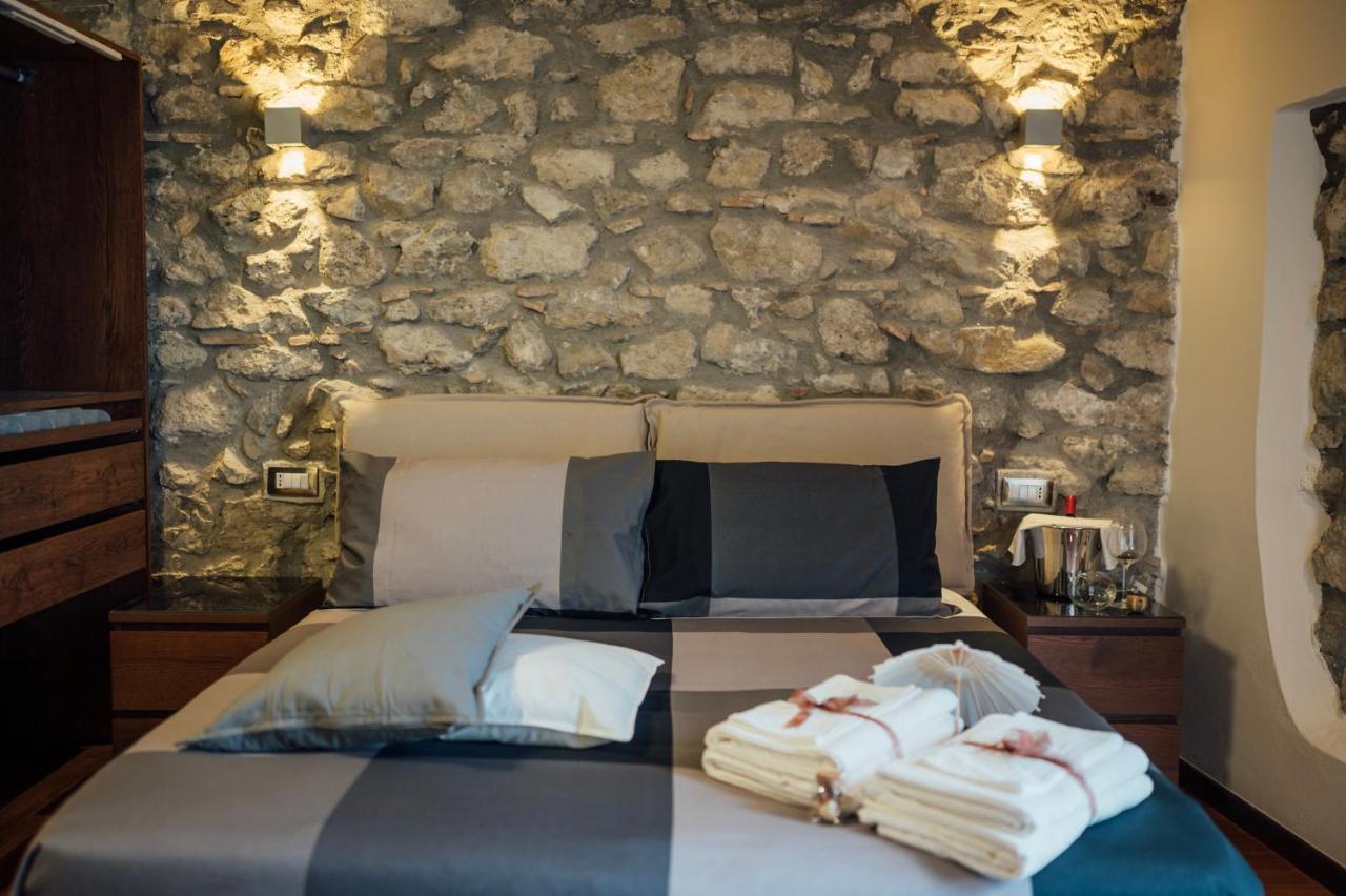 Vicolo72 Hotell Calitri Exteriör bild