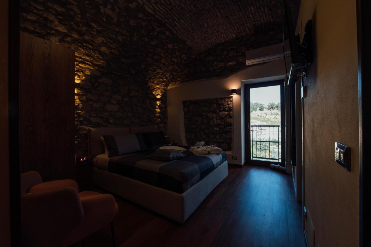 Vicolo72 Hotell Calitri Exteriör bild