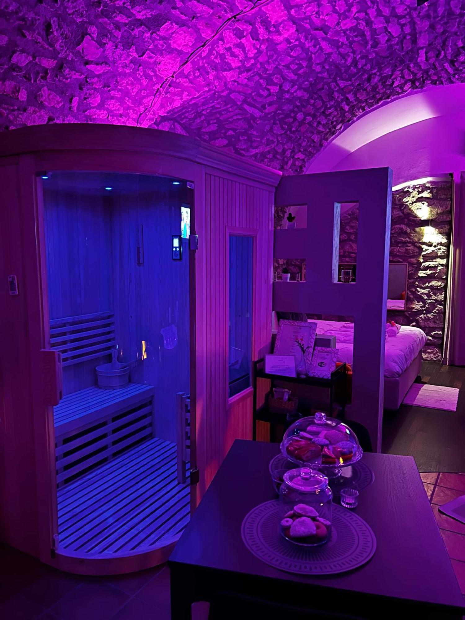 Vicolo72 Hotell Calitri Exteriör bild